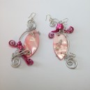 Boucles d'oreilles aluminium argent et rose nacres teintées dans la masse
